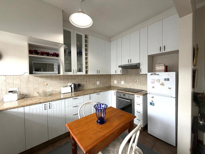 To Let 2 Bedroom Property for Rent in Fish Hoek Western Cape